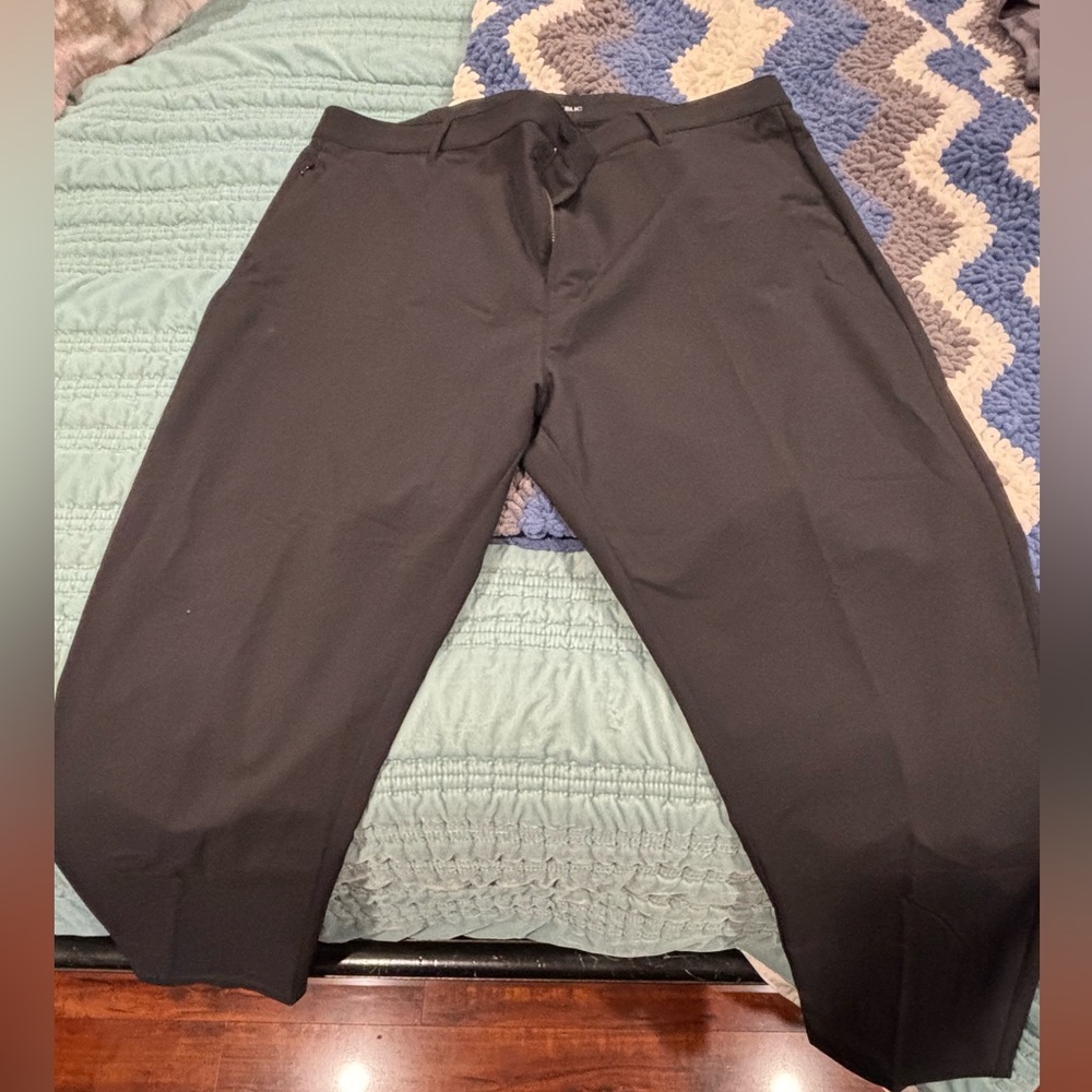 Banana Republic Black Dress Pants Elegant Straight-Leg Design